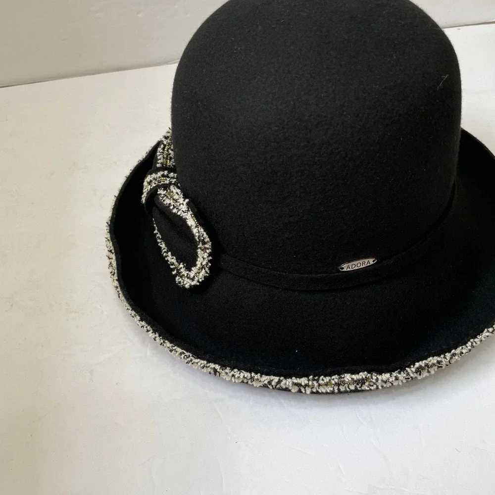 VINTAGE‎ ADORA 100% WOOL BLACK FEDORA WITH BOW ACCENT